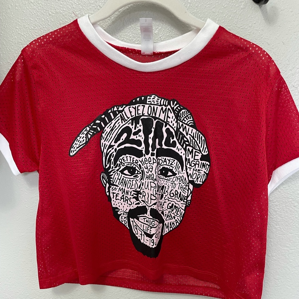 Crop 2 pac shirt
